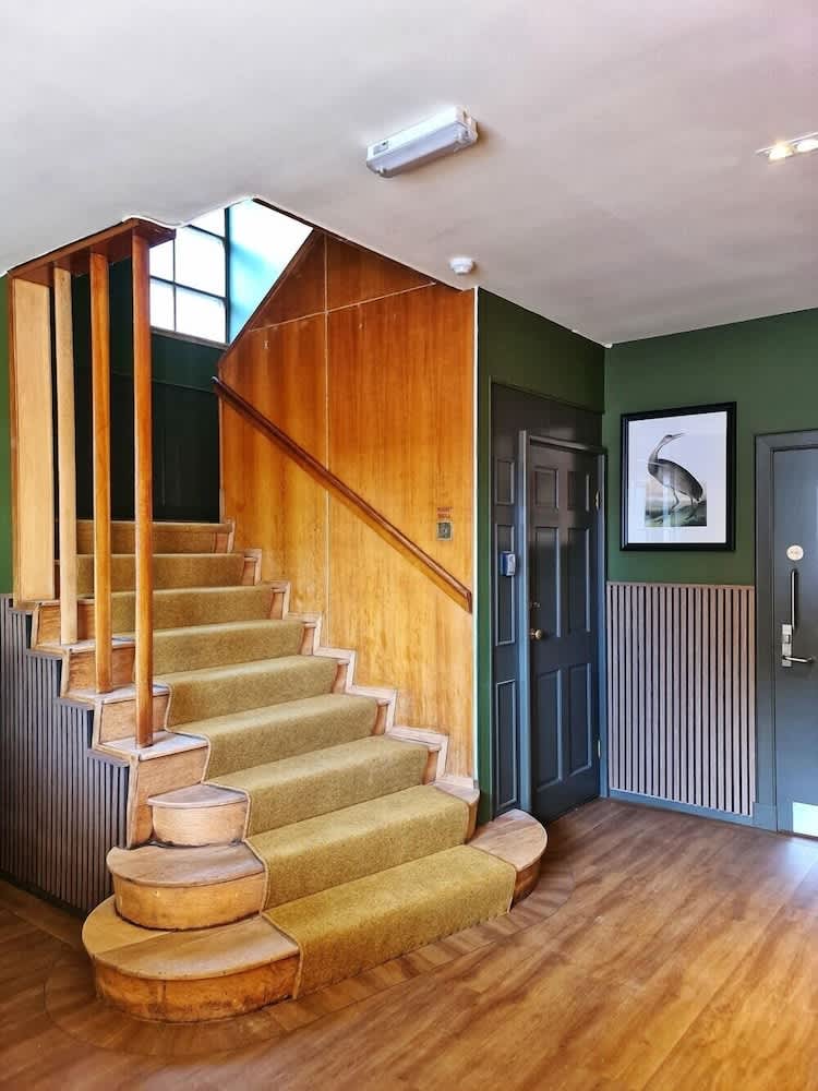 The Alyth Hotel 2