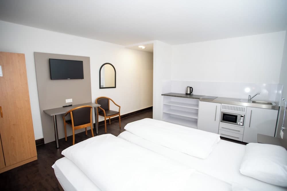 Hotel am Schillerplatz 2