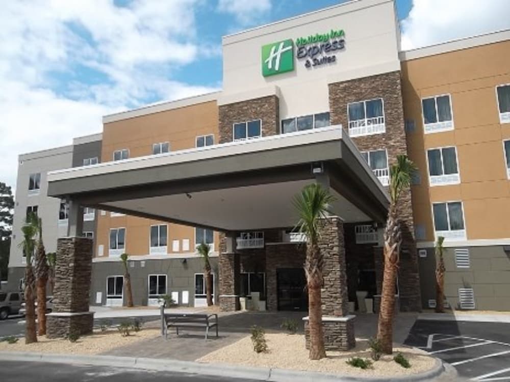 Holiday Inn Express & Suites SOUTHPORT - OAK ISLAND AREA by IHG 1