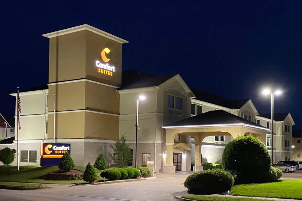 Comfort Suites Tyler South 1