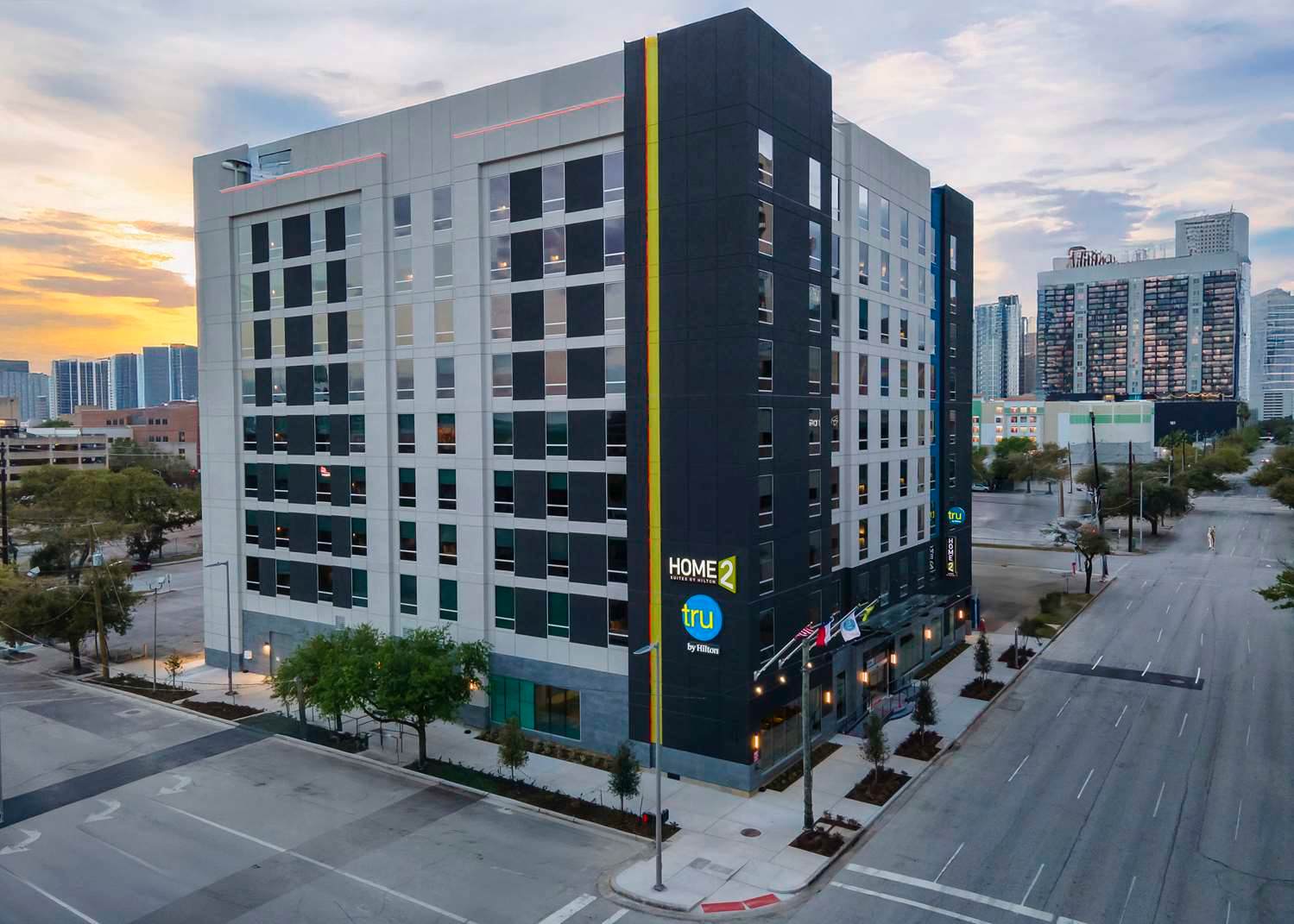 Home2 Suites By Hilton Houston Downtown Convention Center 2