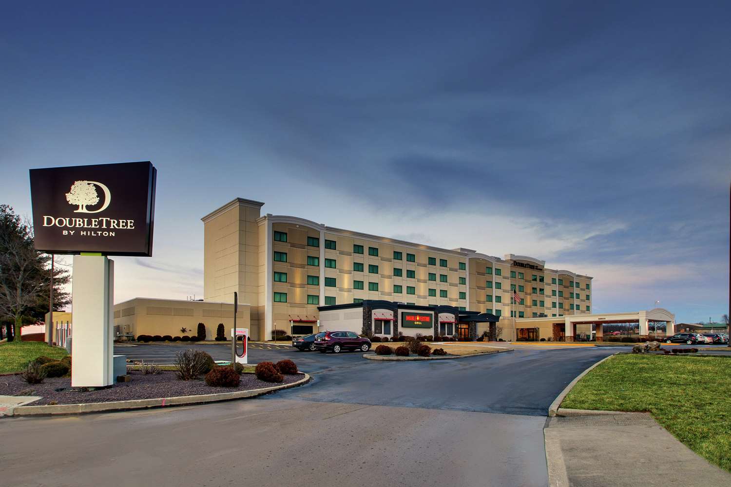 Doubletree By Hilton Mt. Vernon 1