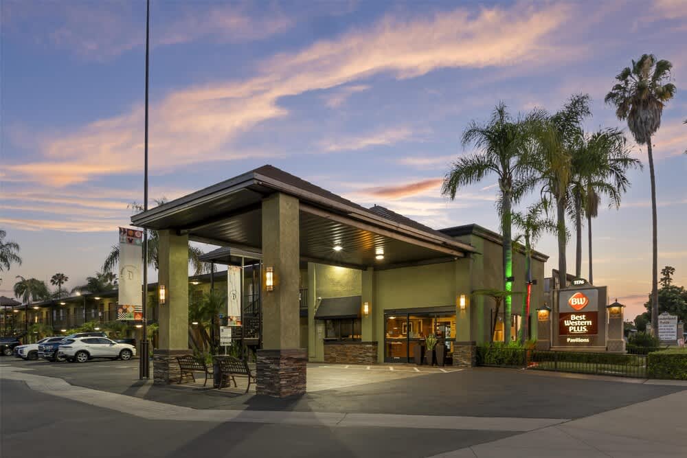 Best Western Plus Pavilions 1
