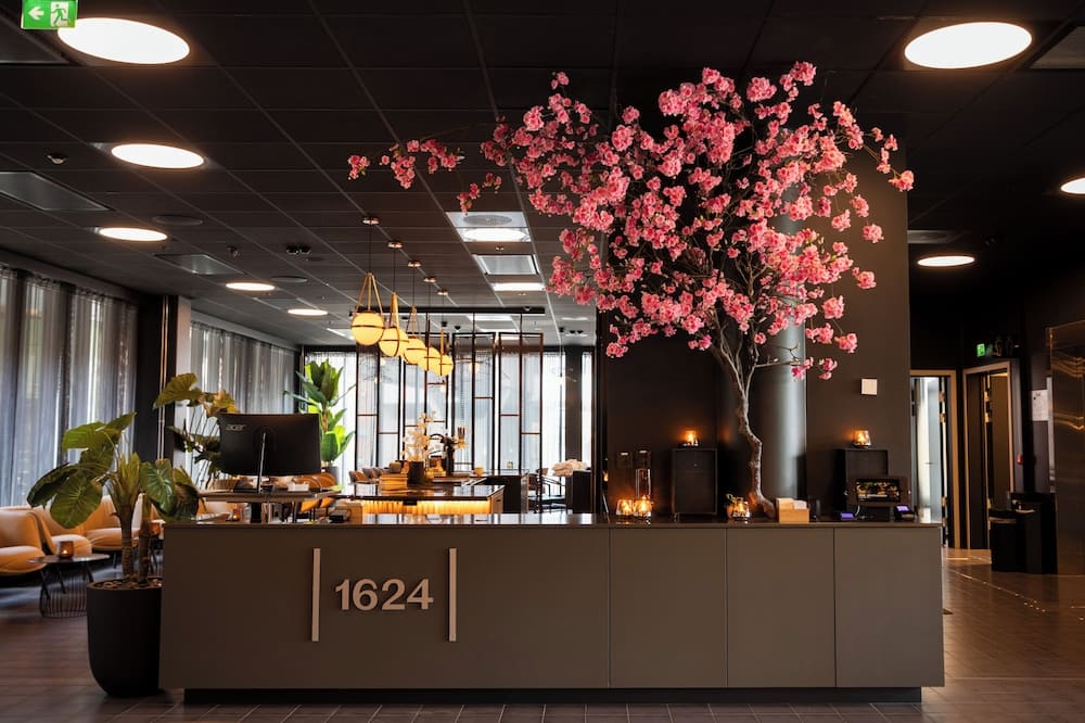 Home Hotel 1624 2
