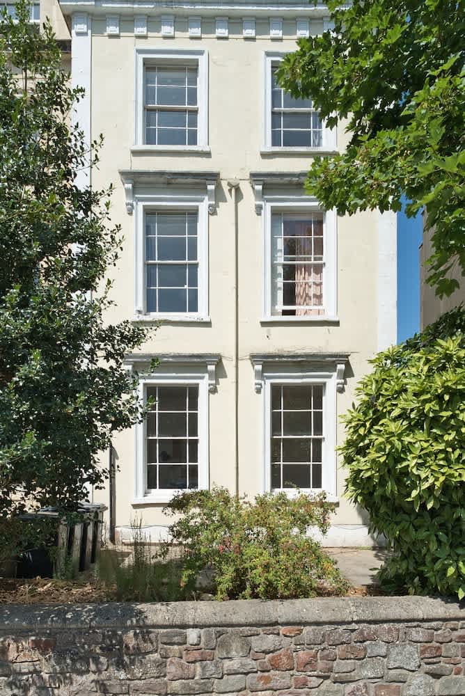 No 13 Georgian Shared House - By Clifton Short Lets 1