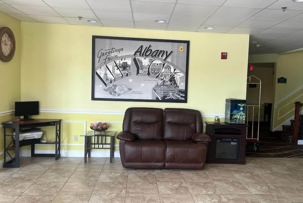 Super 8 by Wyndham Albany 2