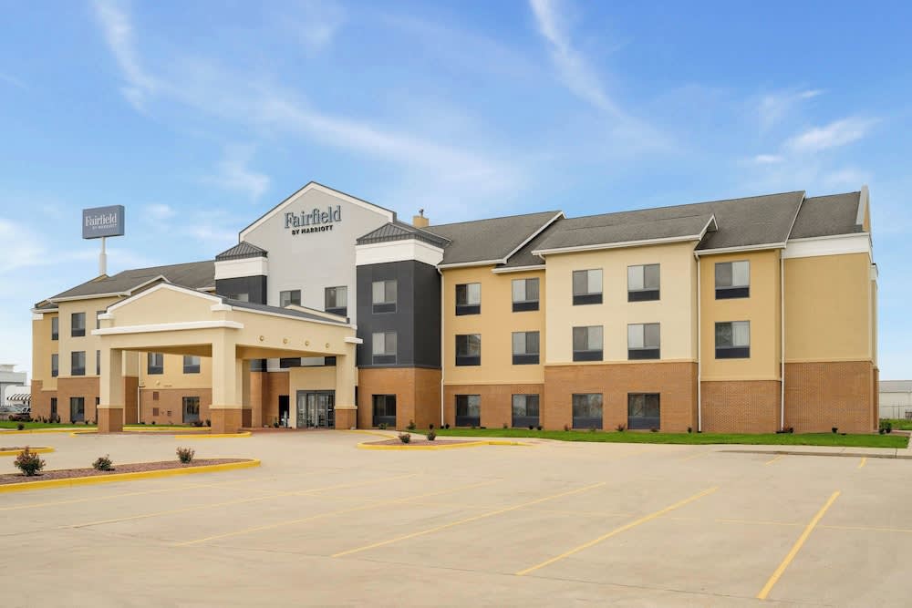 Fairfield Inn & Suites Bloomington 1