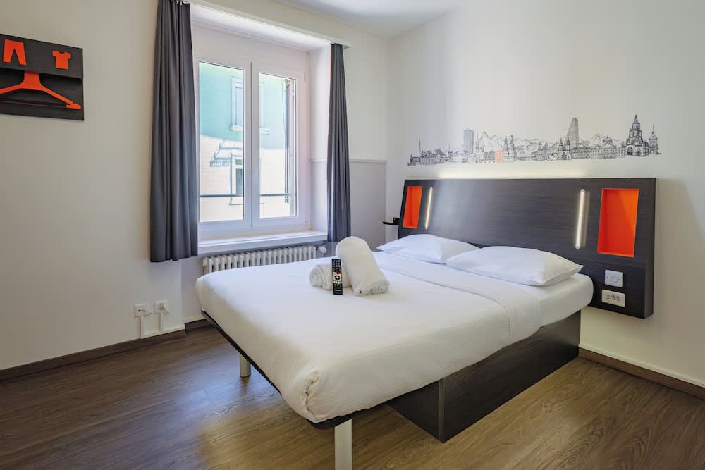 easyHotel Zürich City Limmatplatz 1