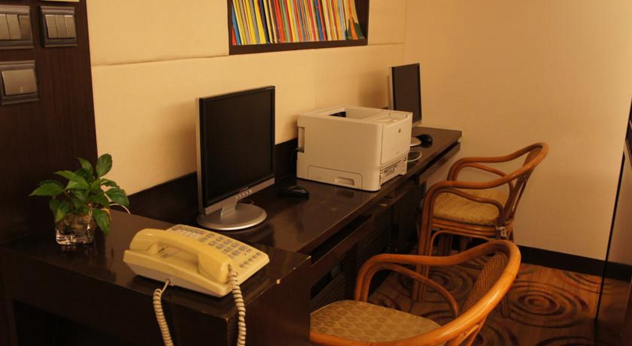 West Inn 1