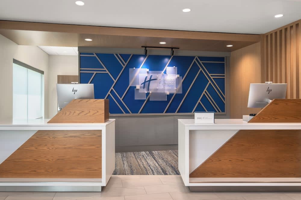 Holiday Inn Express & Suites Buford - Mall of Georgia by IHG 2