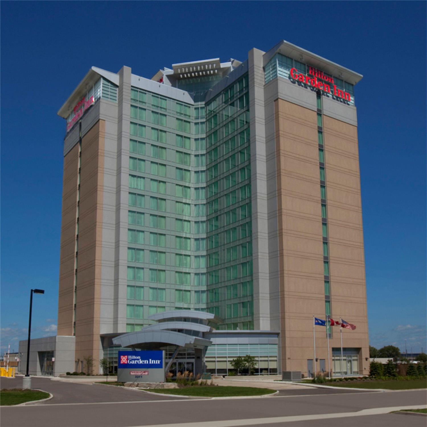 Hilton Garden Inn Toronto Airport 2