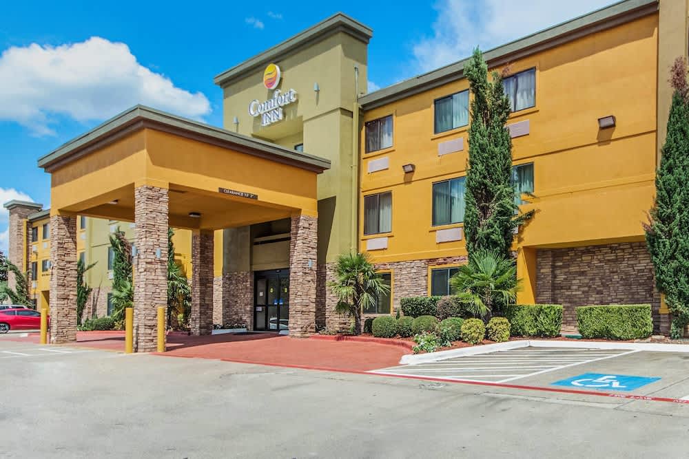 Comfort Inn Dallas Park Central 1
