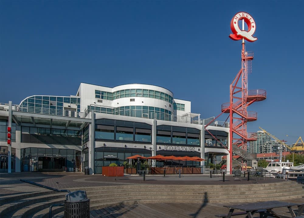 Coast Lonsdale Quay Hotel 1
