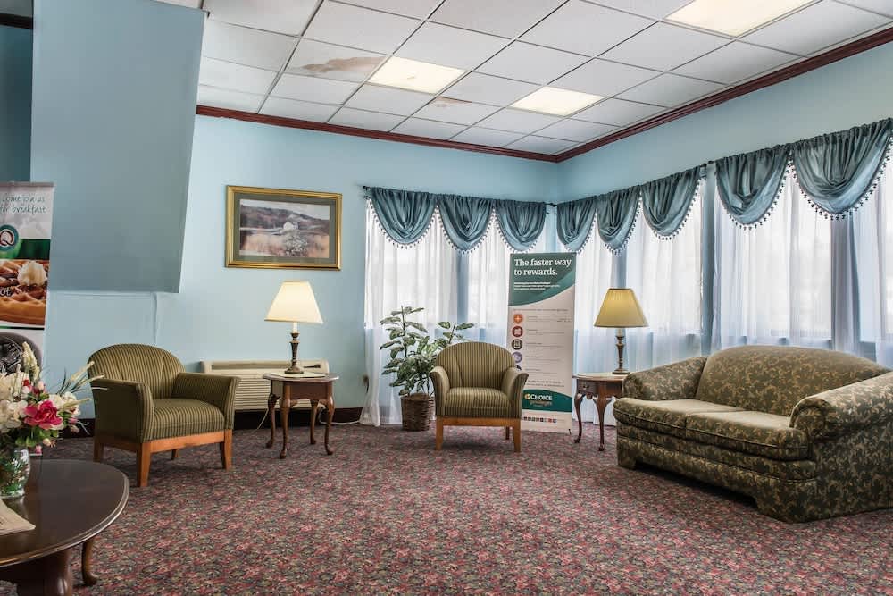Rodeway Inn Brookville 2