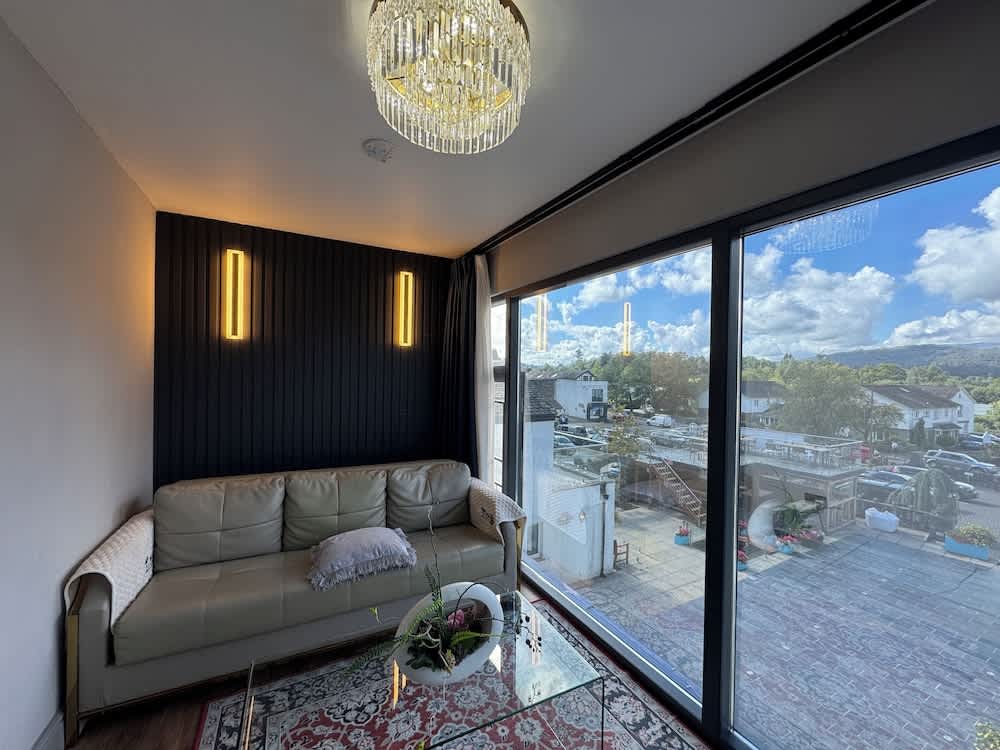 Waterhead Rooms & Suites - Parking Available Onsite 1