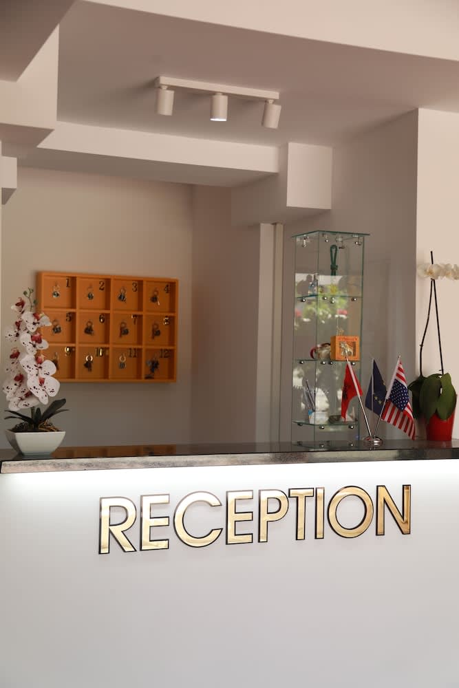 Sunrise Luxury Apartments 1