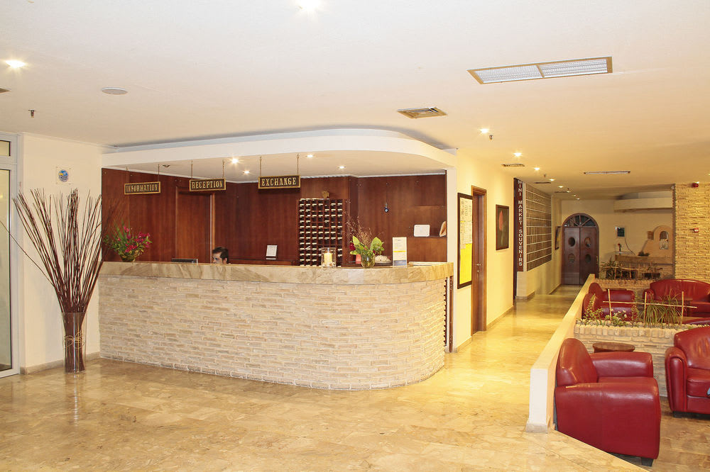 Roseland's Hotel 2