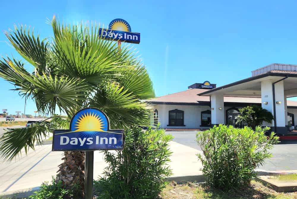 Days Inn by Wyndham Portland/Corpus Christi 1