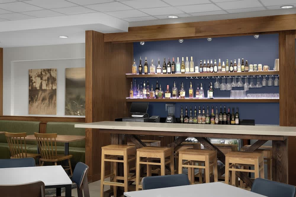 Fairfield Inn & Suites by Marriott Fayetteville North 2