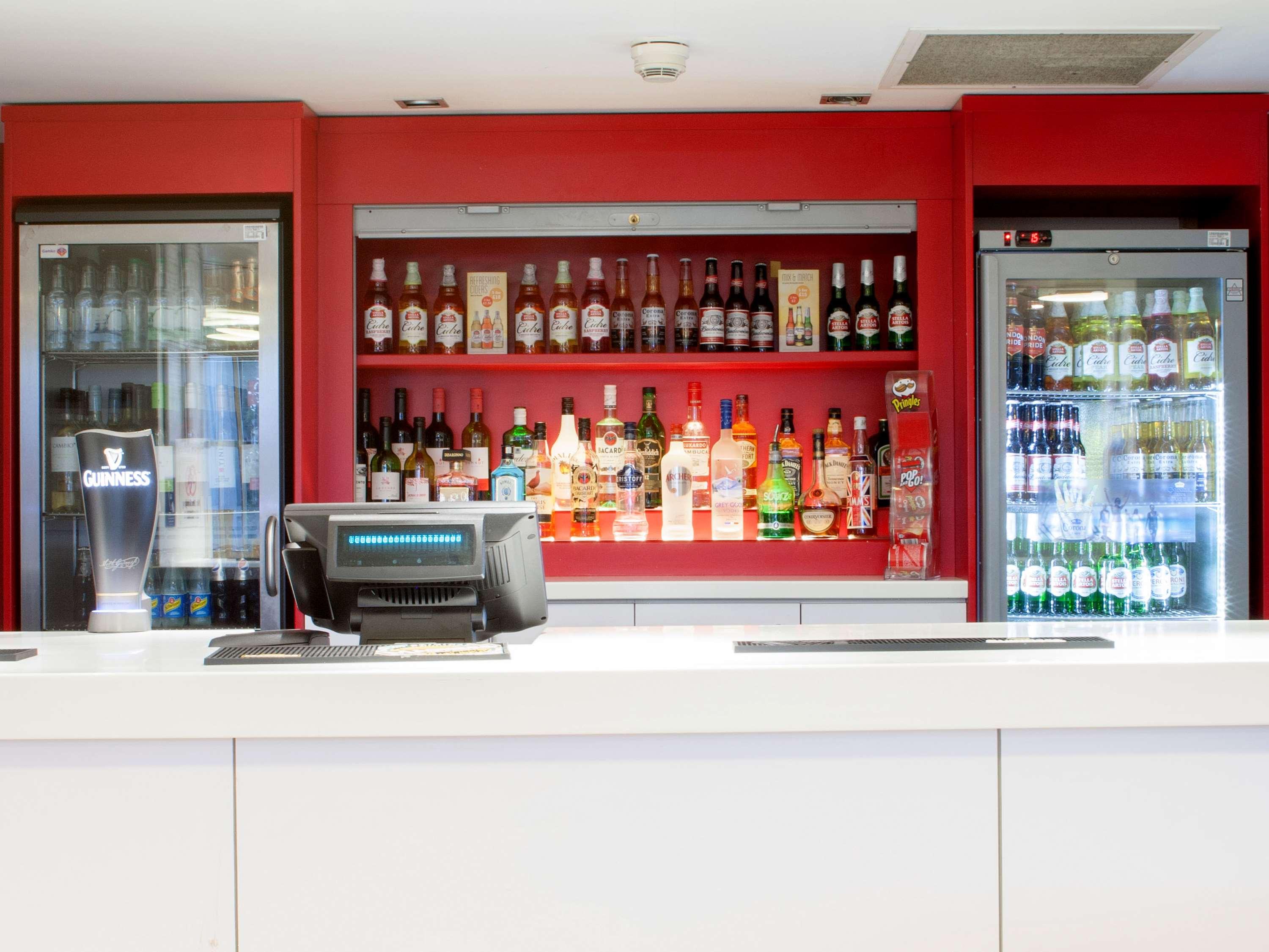 Travelodge London Kingston Upon Thames 2