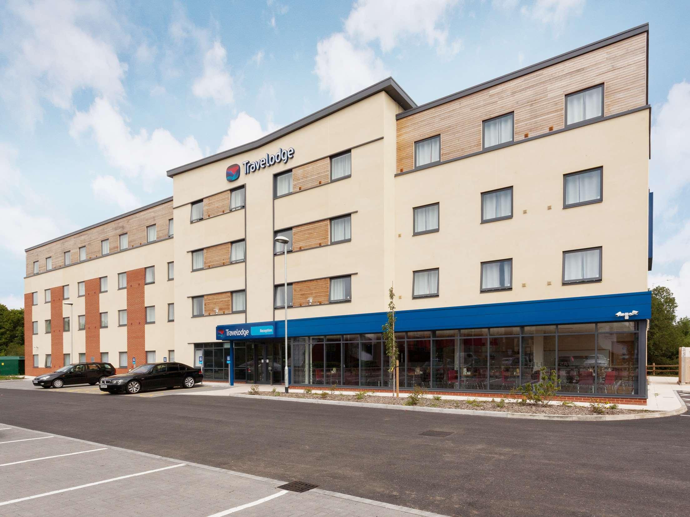 Travelodge Winnersh Triangle 1