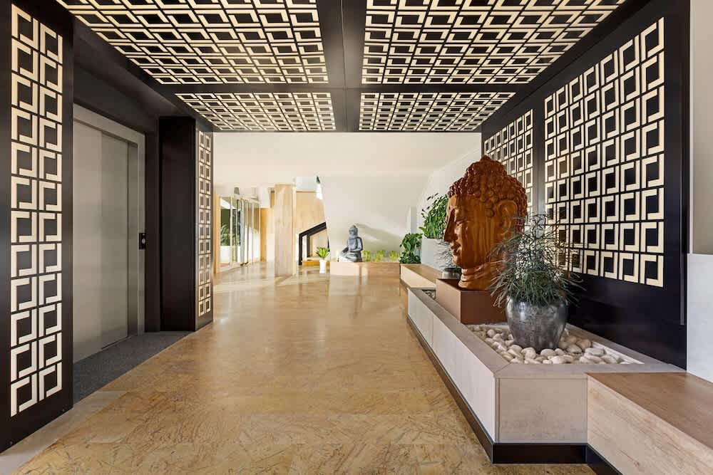 Ramada Resort by Wyndham Puerto de Mazarron 2