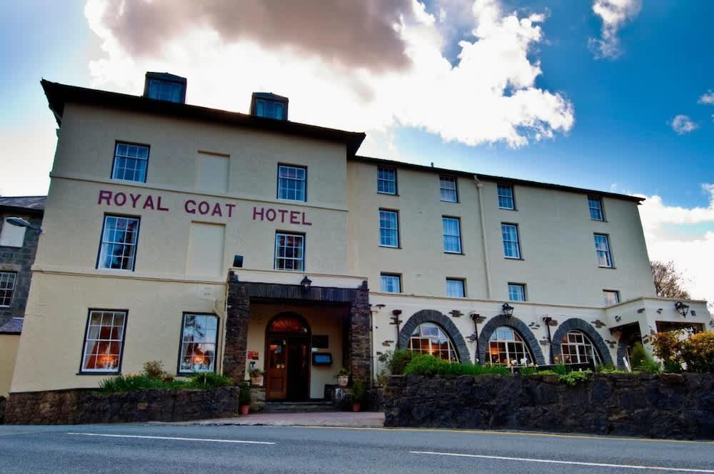 Royal Goat Hotel 1