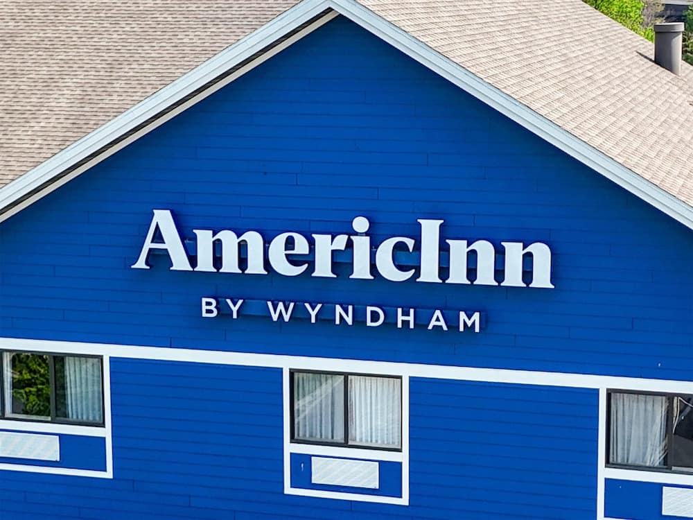 AmericInn by Wyndham Green Bay East 1