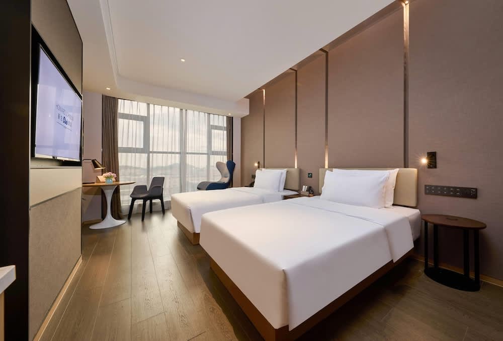 Howard Johnson By Wyndham Club Hotel Songshan Lake Dongguan 2