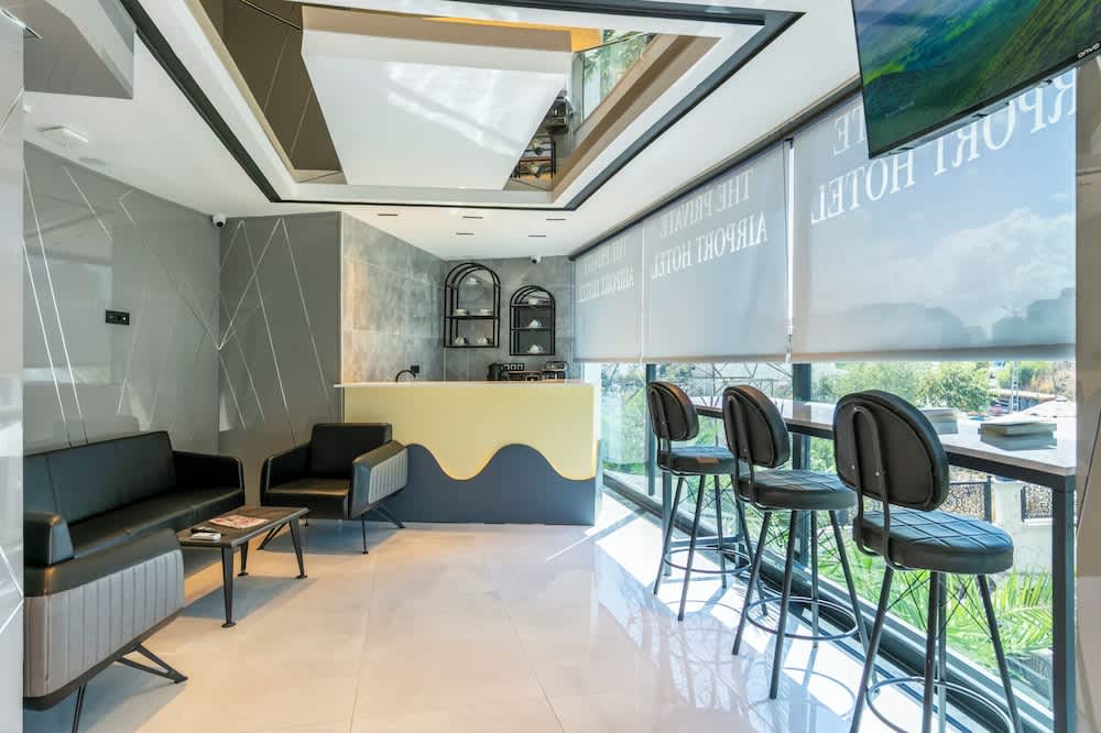 The Private Airport Hotel 2