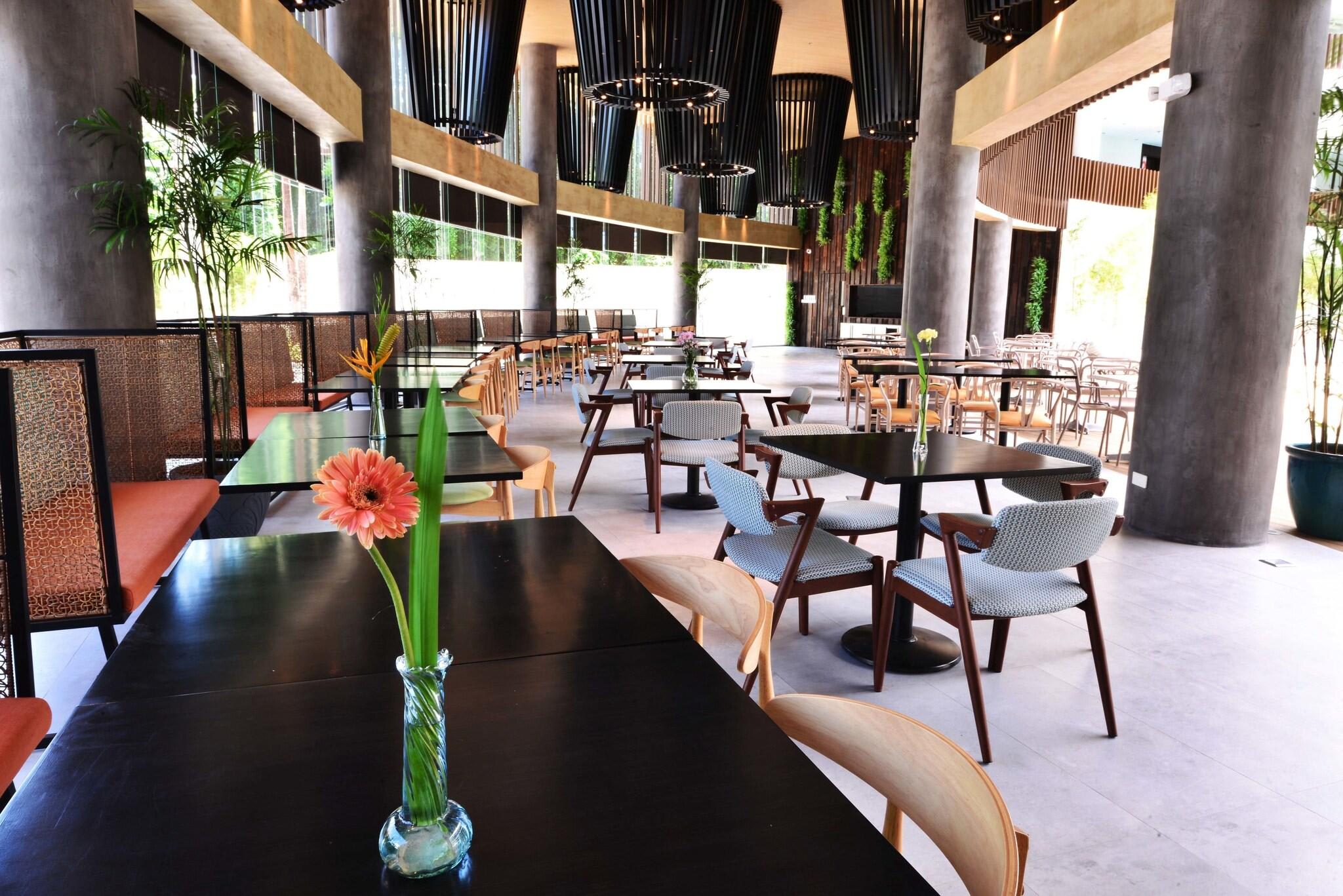 Hue Hotels and Resorts Boracay Managed by HII 1