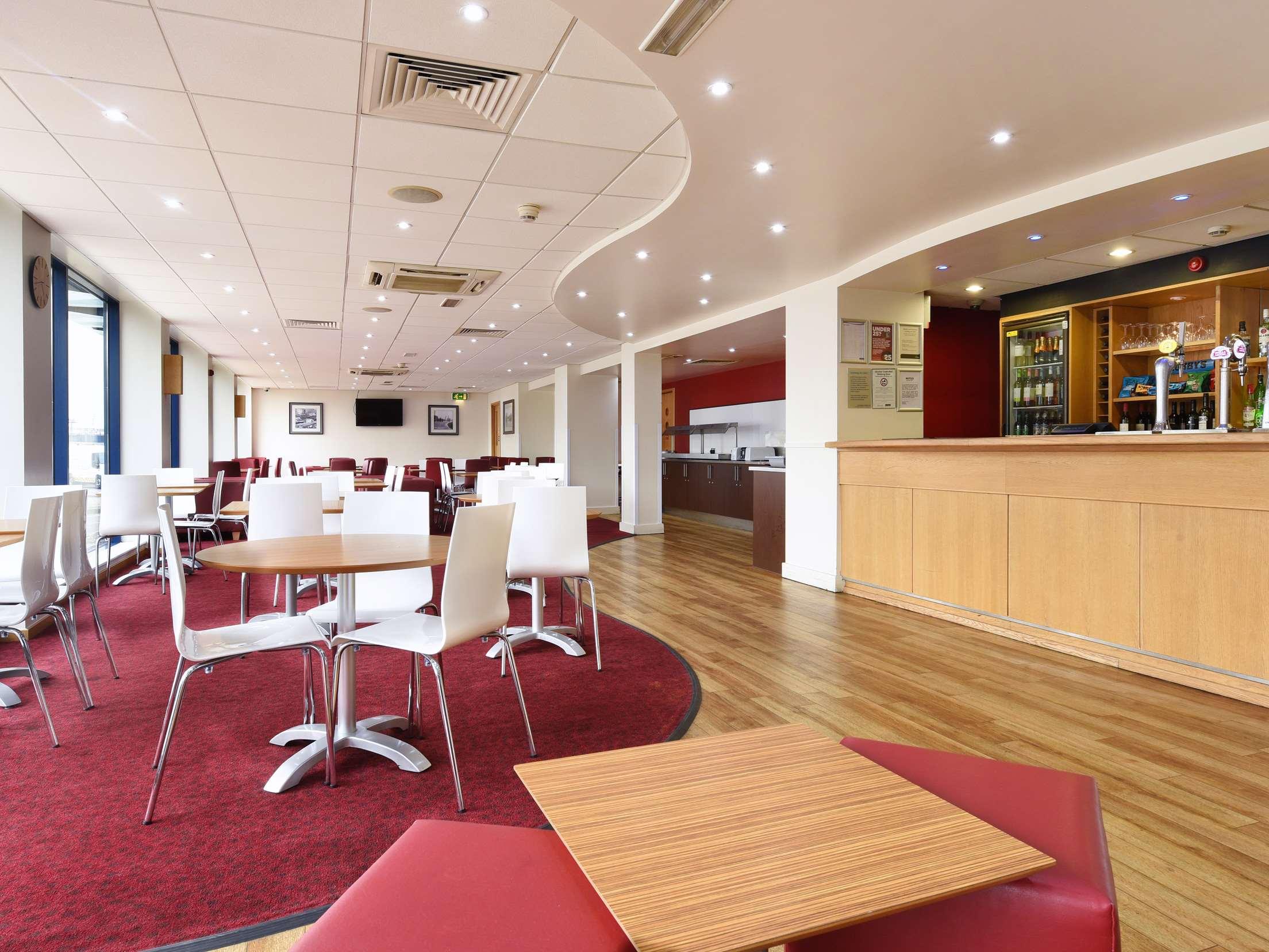 Travelodge London City Airport 1