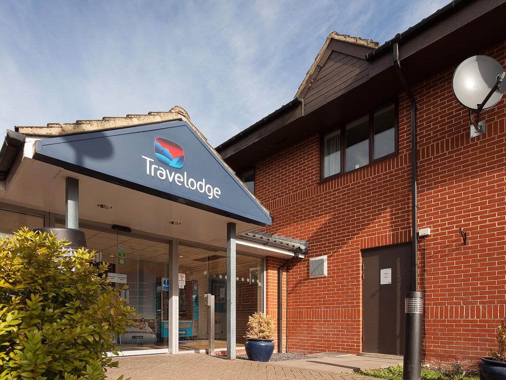 Travelodge Newbury Tot Hill 1