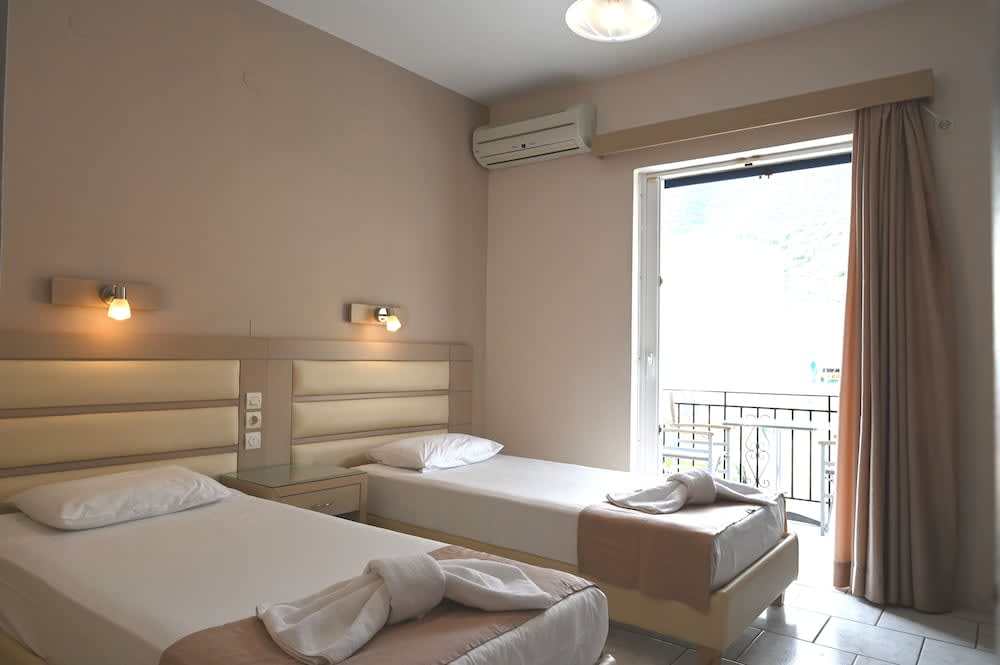 Surf Hotel 2