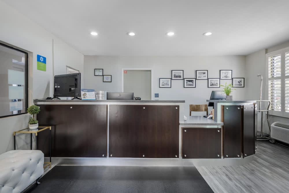 SureStay Hotel by Best Western Beverly Hills West LA 2
