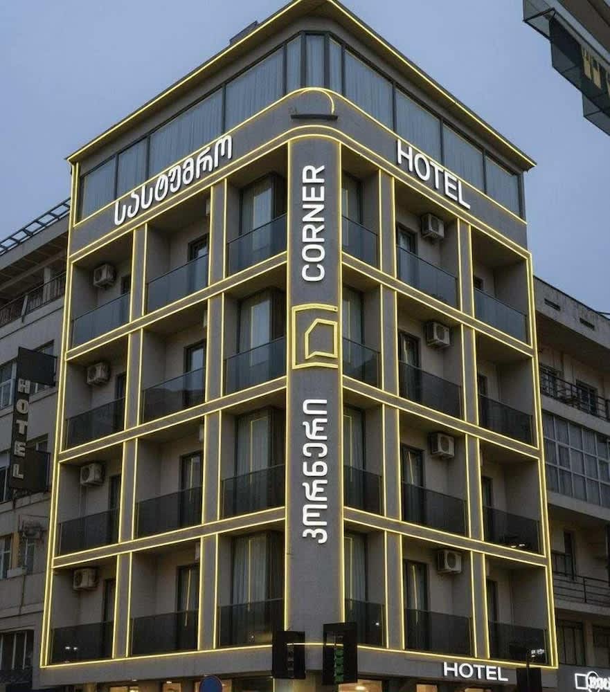 Hotel Corner 1