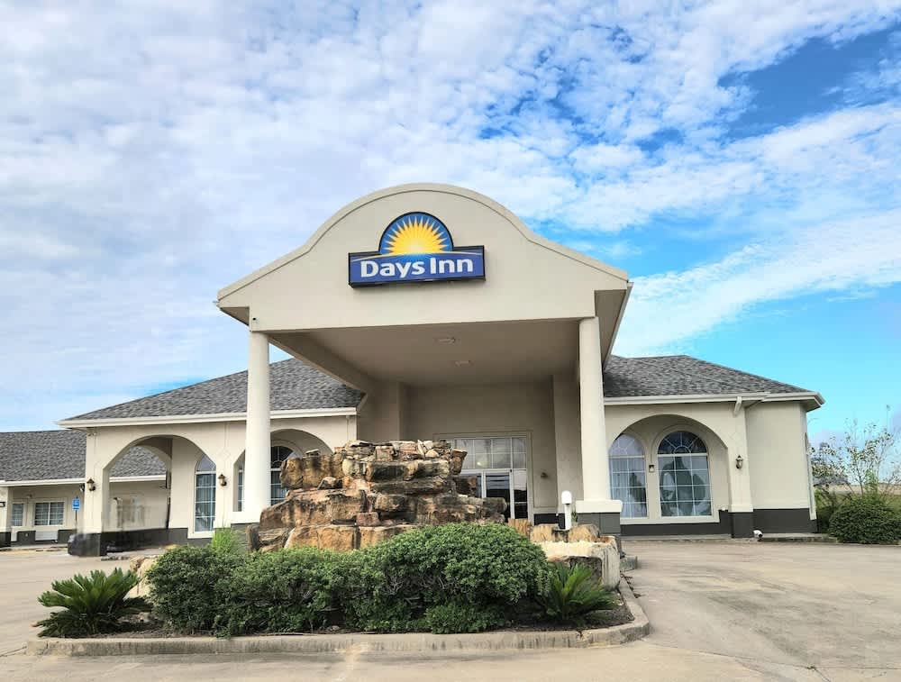 Days Inn by Wyndham Robstown 1