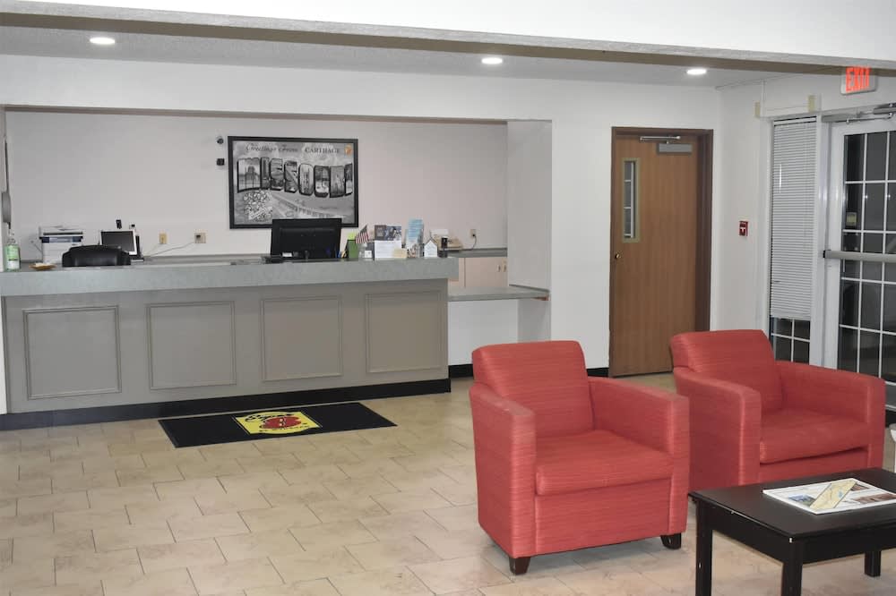 Super 8 by Wyndham Carthage 2