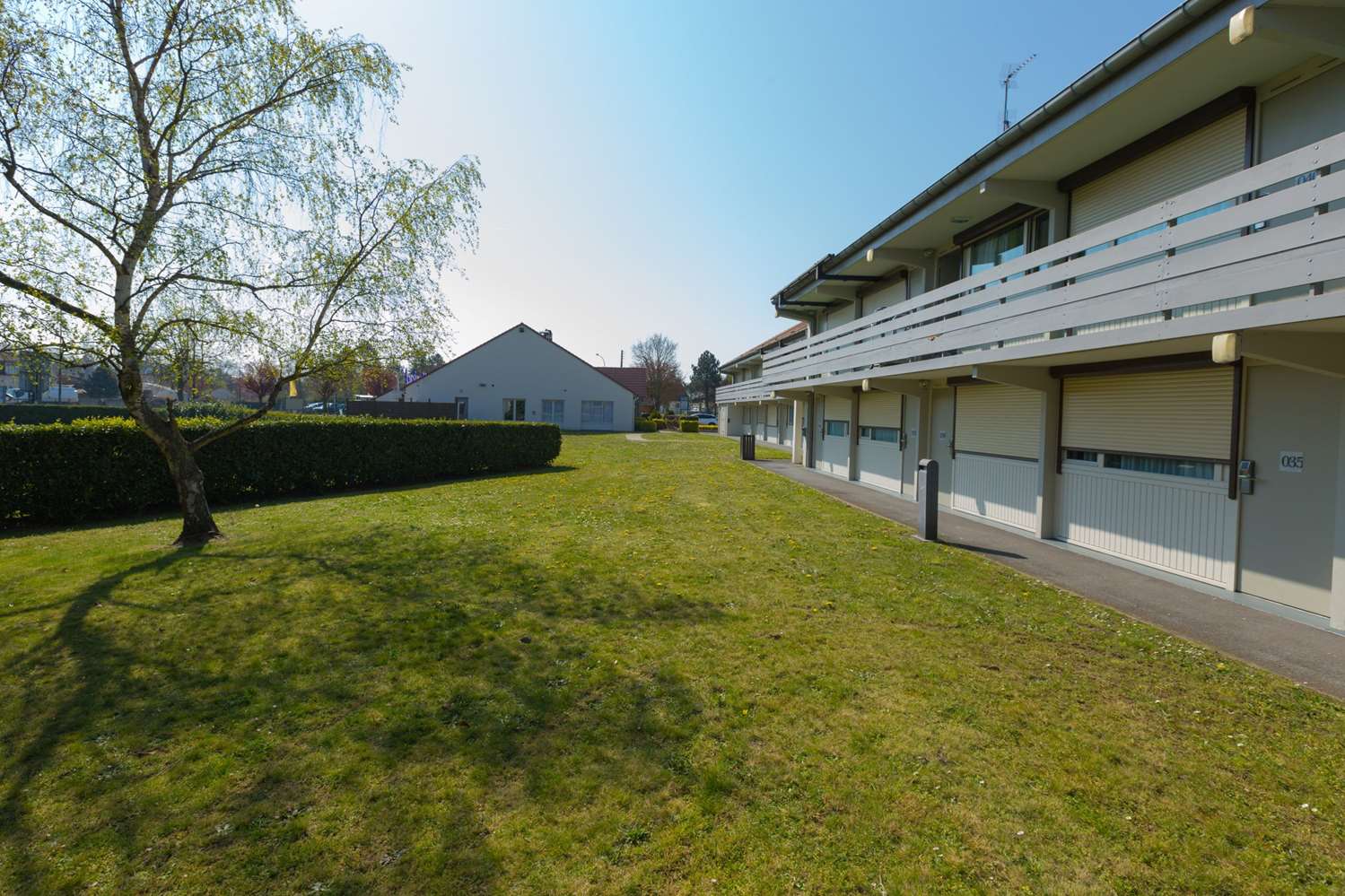 Kyriad Chantilly Sud - Luzarches 1