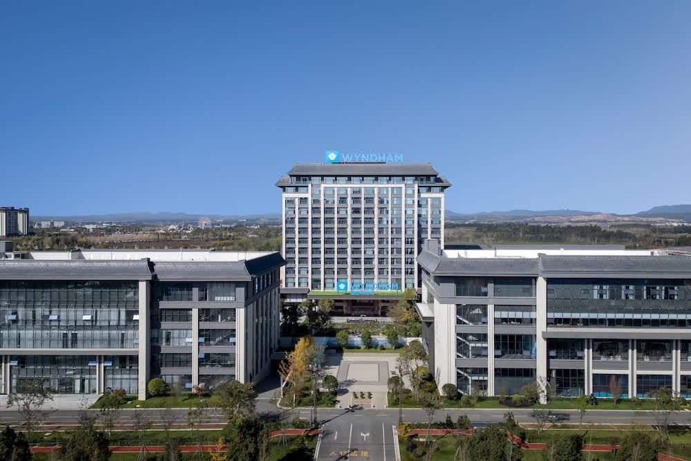 Wyndham Qujing Luliang 1