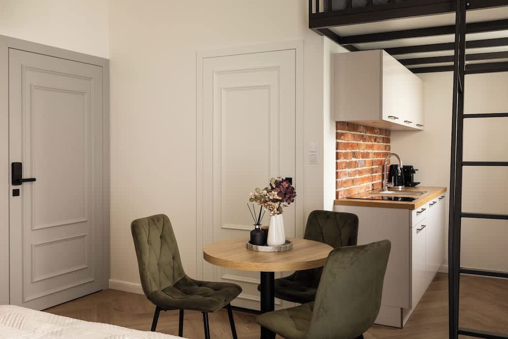 OLD TOWN Charm & Chic by Downtown Apartments 1