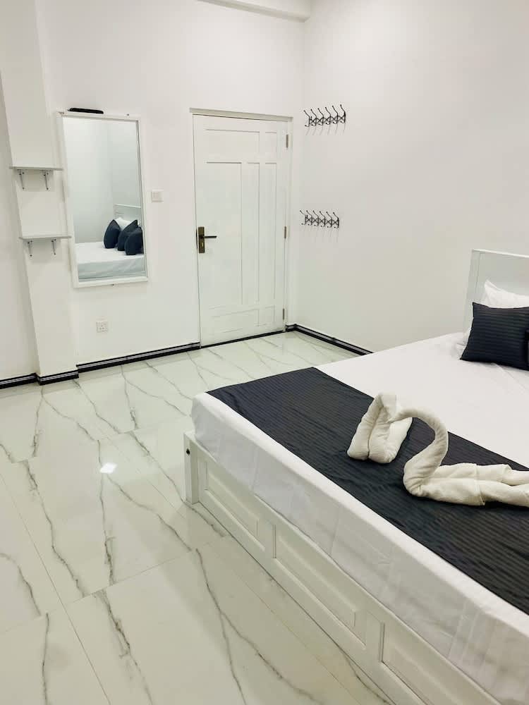 Hotel Jay R 1