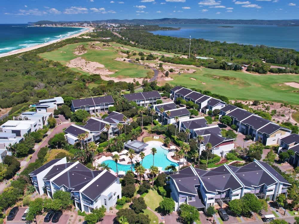 Pullman Magenta Shores Resort 1