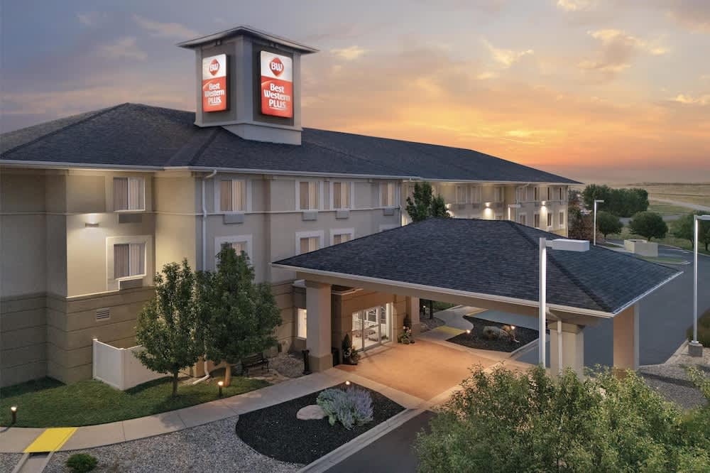 Best Western Plus Frontier Inn 1
