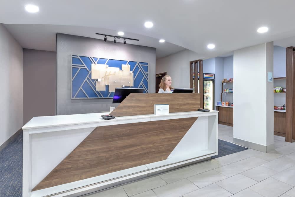 Holiday Inn Express & Suites GRANBURY by IHG 2