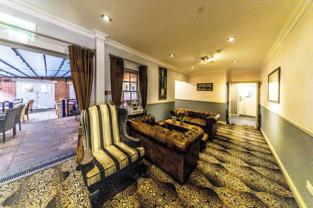 The Lion Hotel 2
