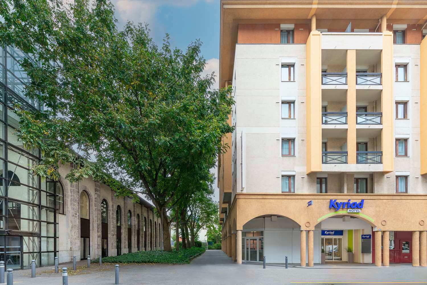 Kyriad Chambéry Centre - Hôtel et Résidence 1