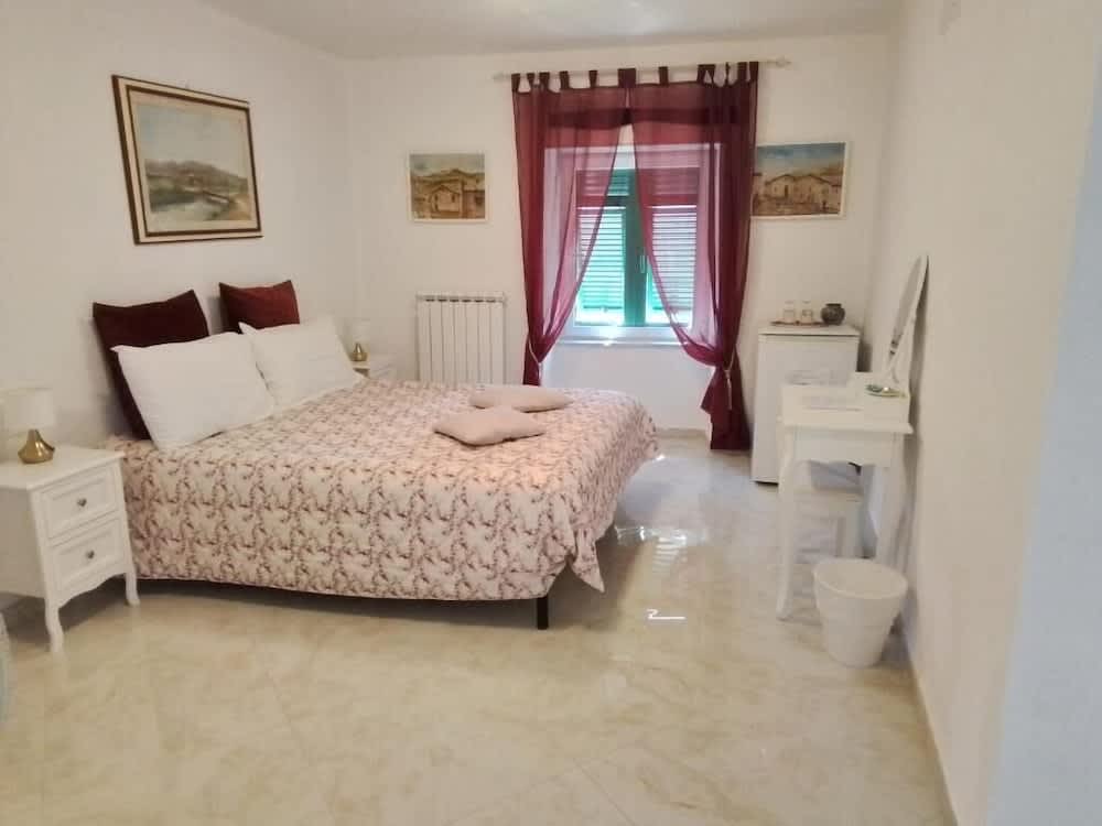 ANITA B&B 1
