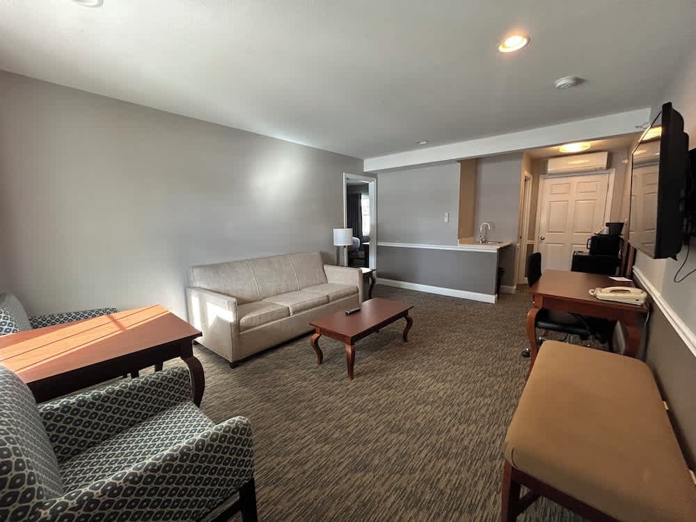 Golden Gables Inn Dazzler Select by Wyndham 1