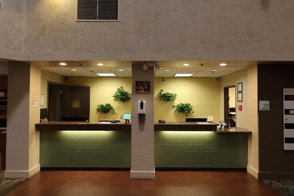 GreenTree Hotel Phoenix West 2